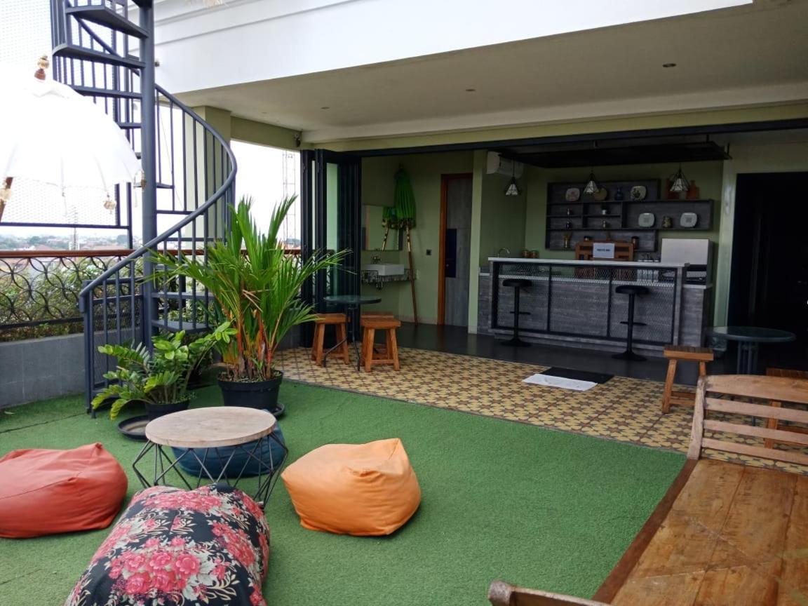 Arrayan Hotel Malioboro Jogjakarta Buitenkant foto